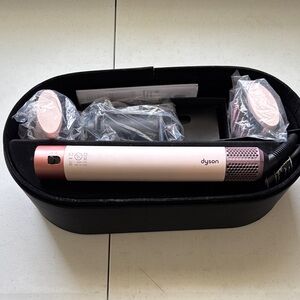 Dyson Pink Hair Styling Set Dyson airwrap 
Complete Long